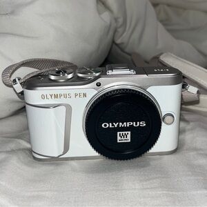 Olympus EPL-9